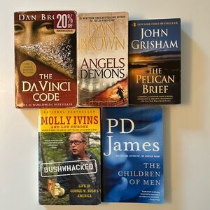 5 paperback books The Pelican Brief The Da Vinci Code Angels & Demons and more
